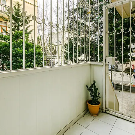 Tranquil Green Corner One Bedroom Baku Exterior photo