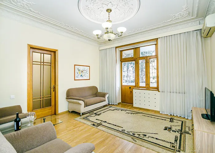 Tranquil Green Corner One Bedroom