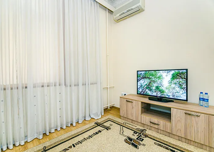 Tranquil Green Corner One Bedroom