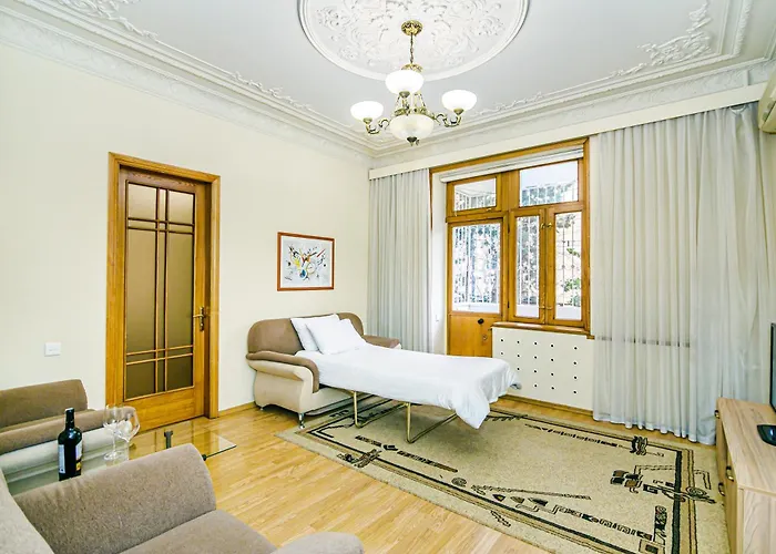Tranquil Green Corner One Bedroom
