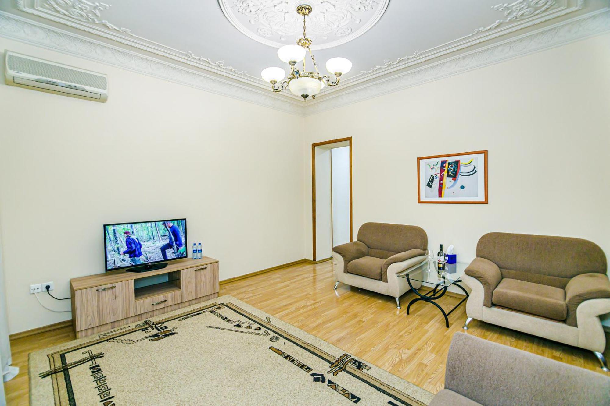 Tranquil Corner One Bedroom * Baku
