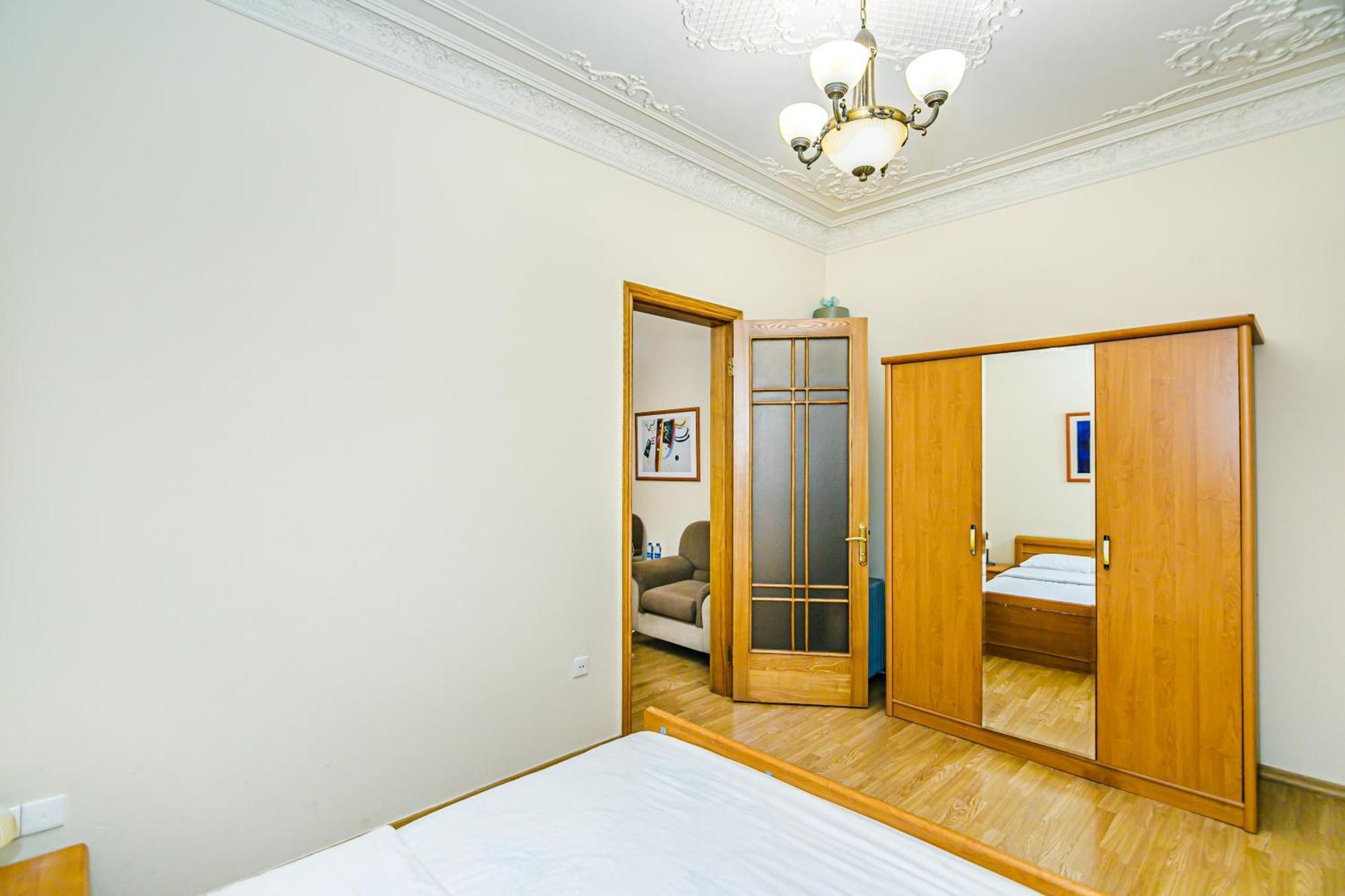 Tranquil Corner One Bedroom *
